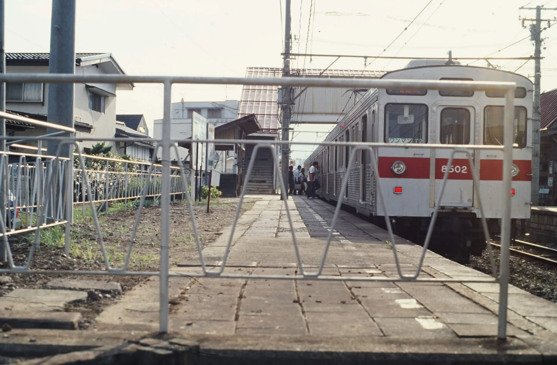 桐原駅のホーム（2007年）