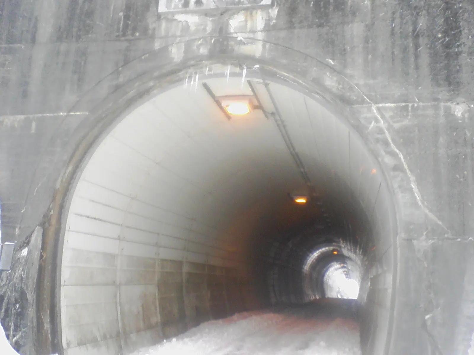 見ノ越のトンネル