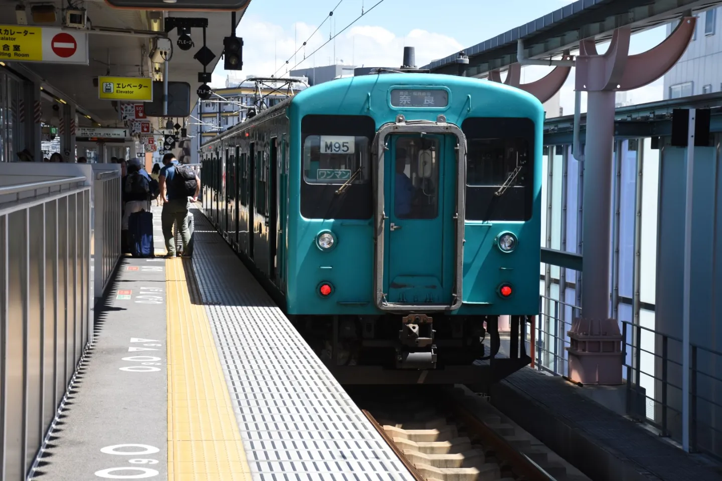 105系 奈良駅にて