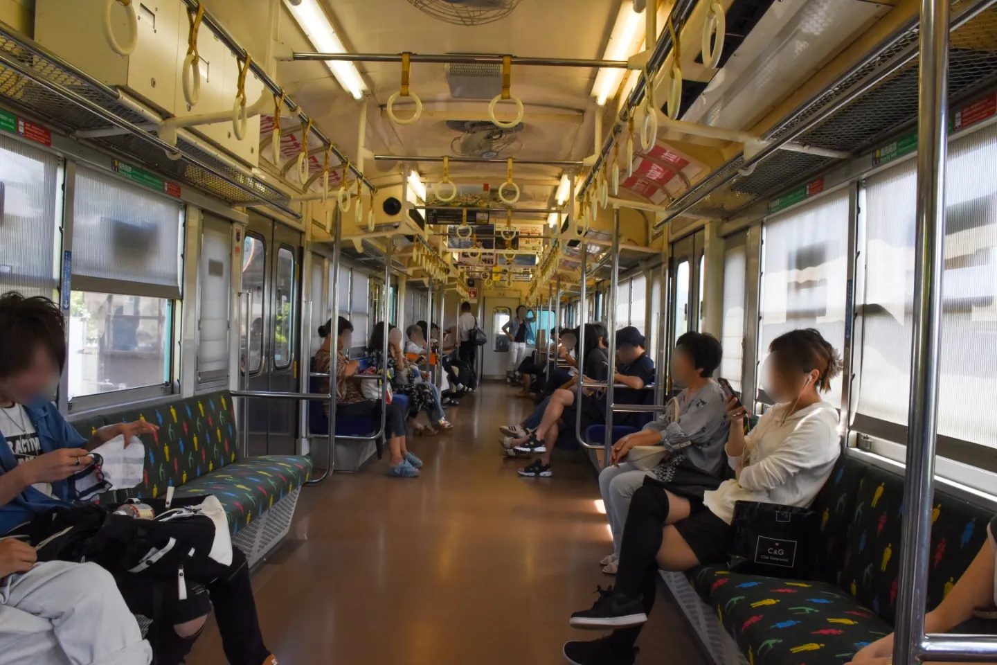105系の車内