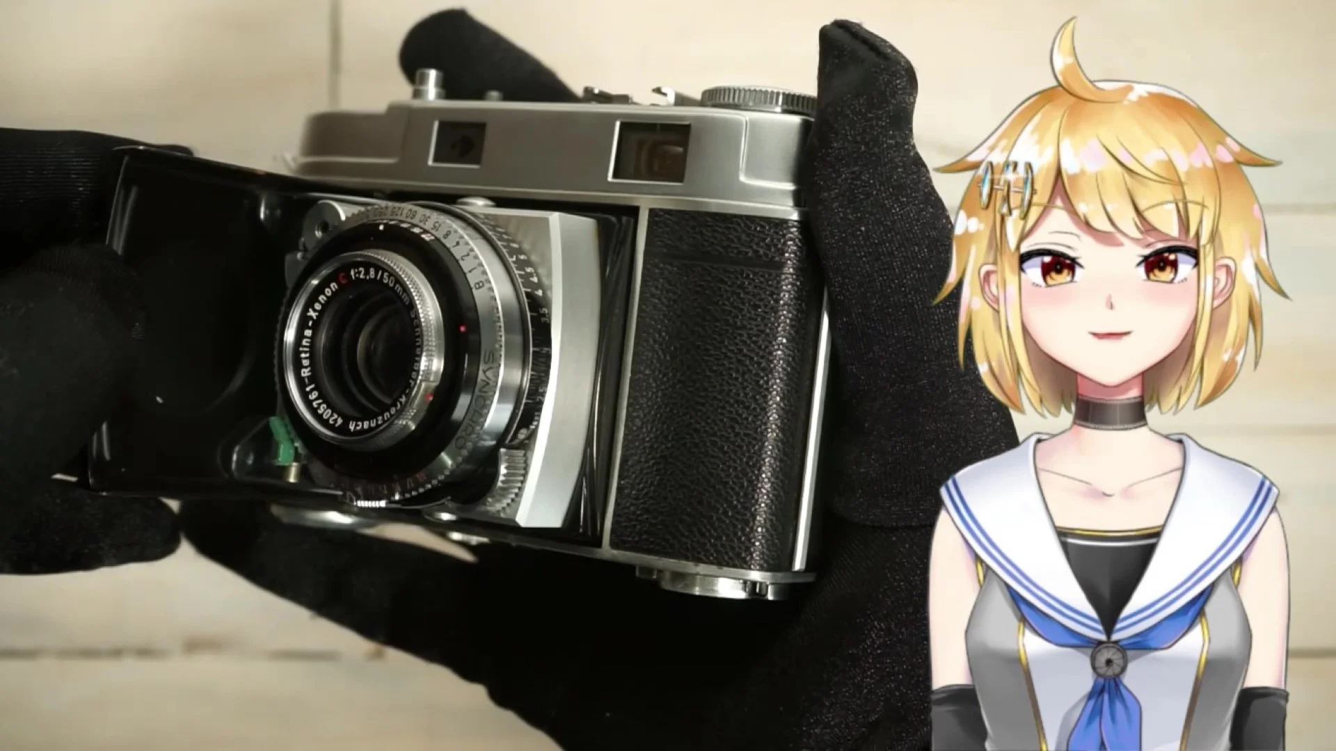 開ききるとカチャッと音がしてロック