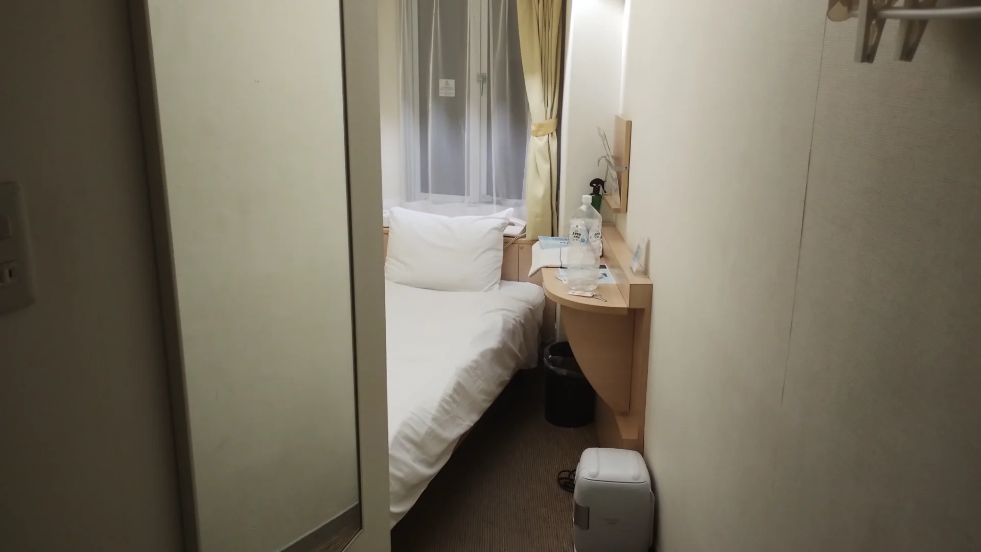 円筒形の某ホテル