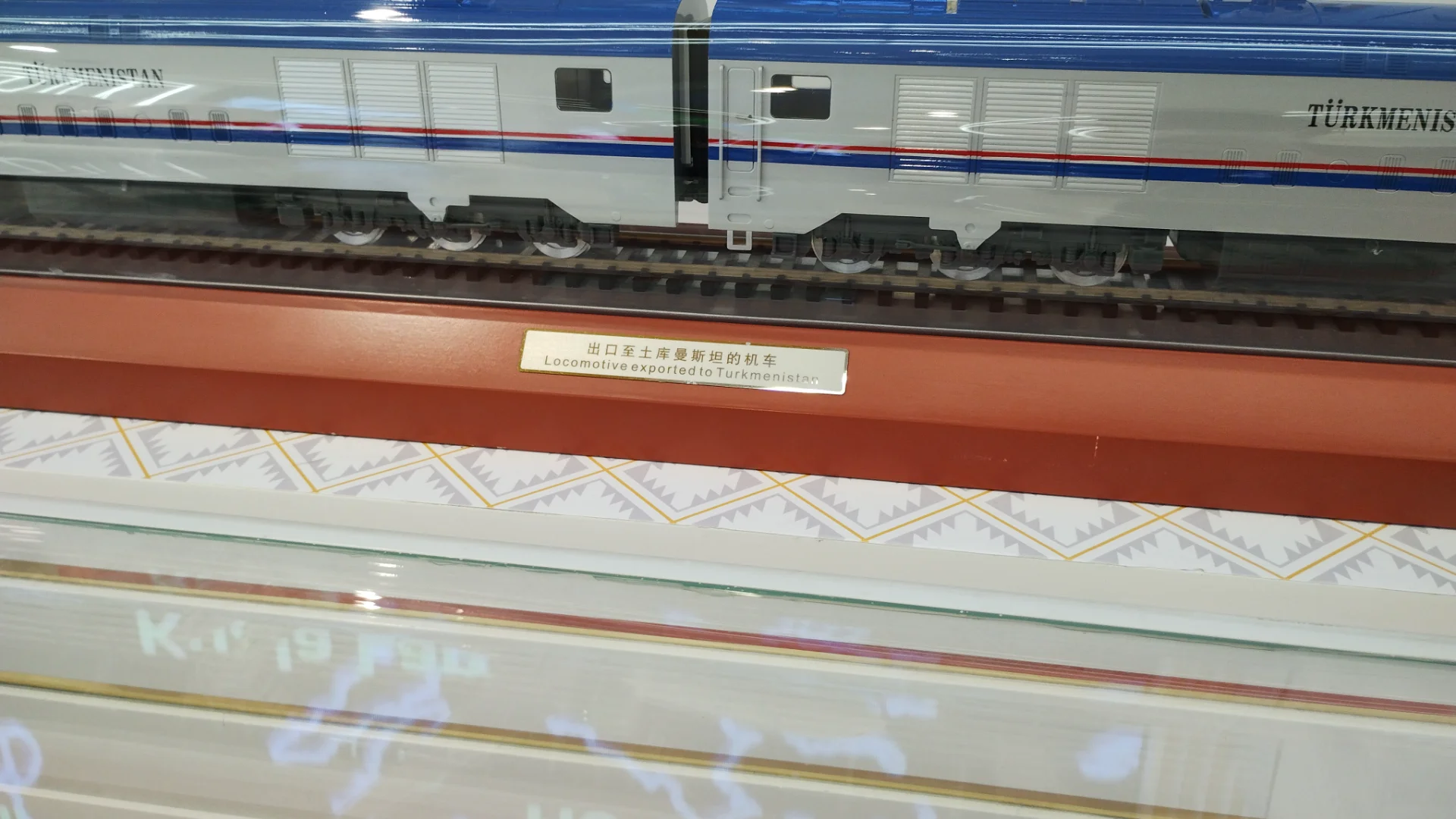 トルクメニスタンに輸出した機関車