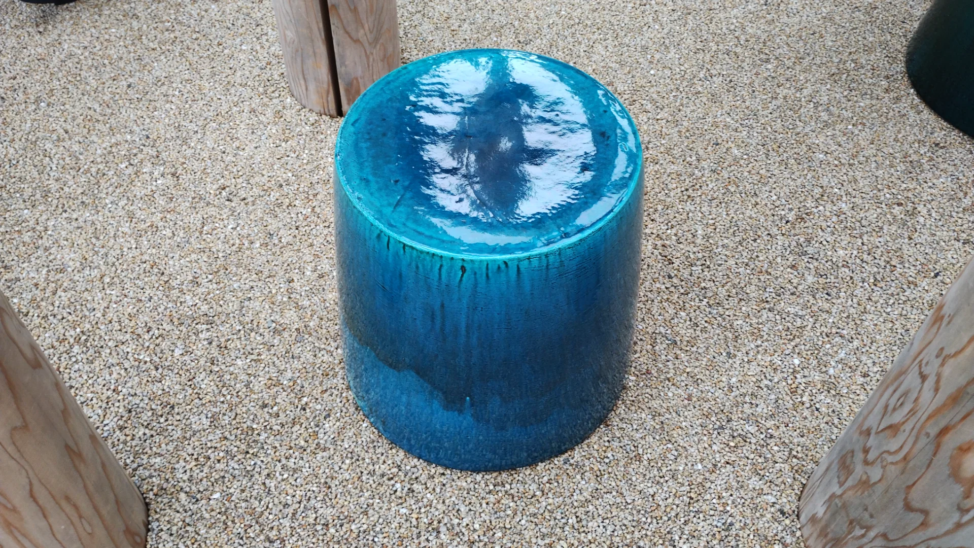 ウズベキスタンの工芸品の椅子