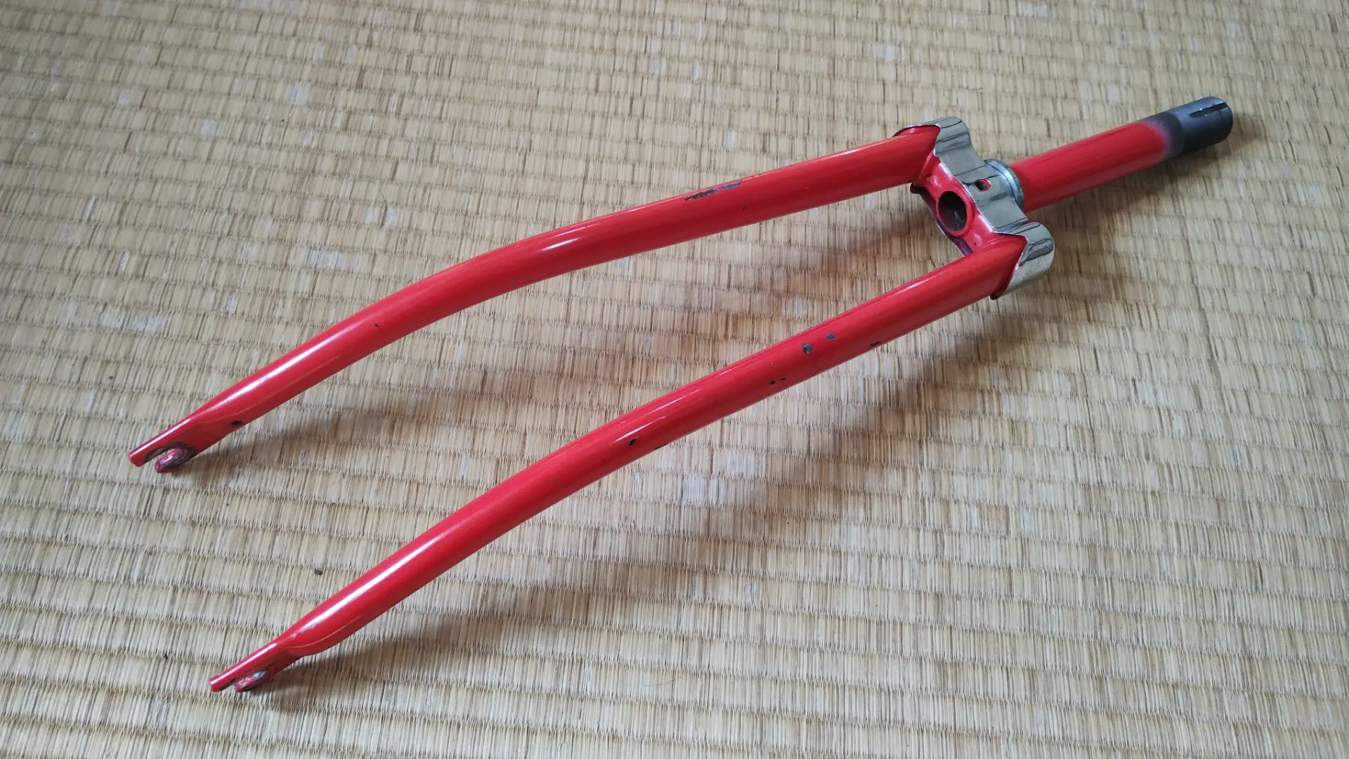 フロントフォーク