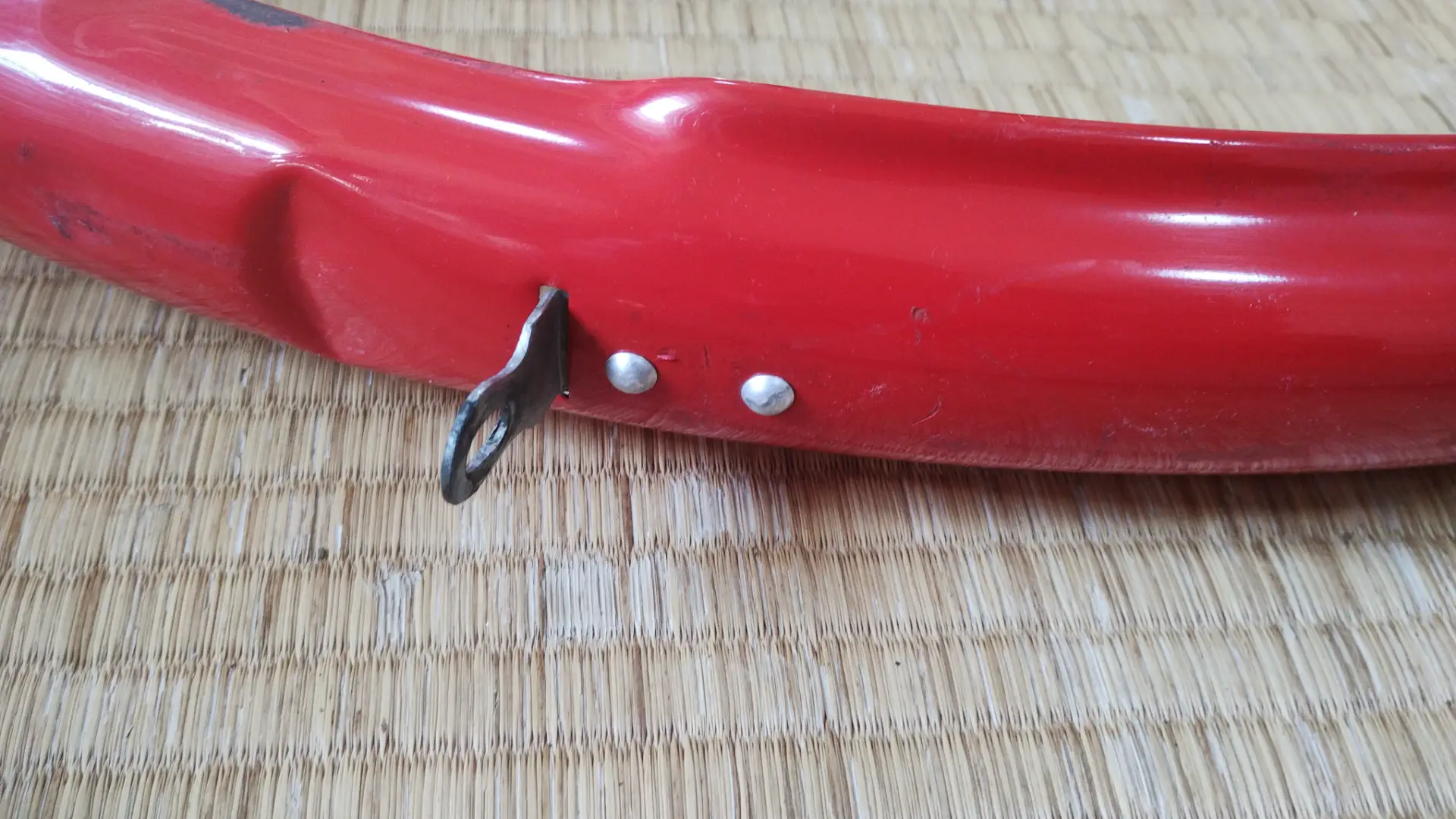 前輪泥除けの取り付け部