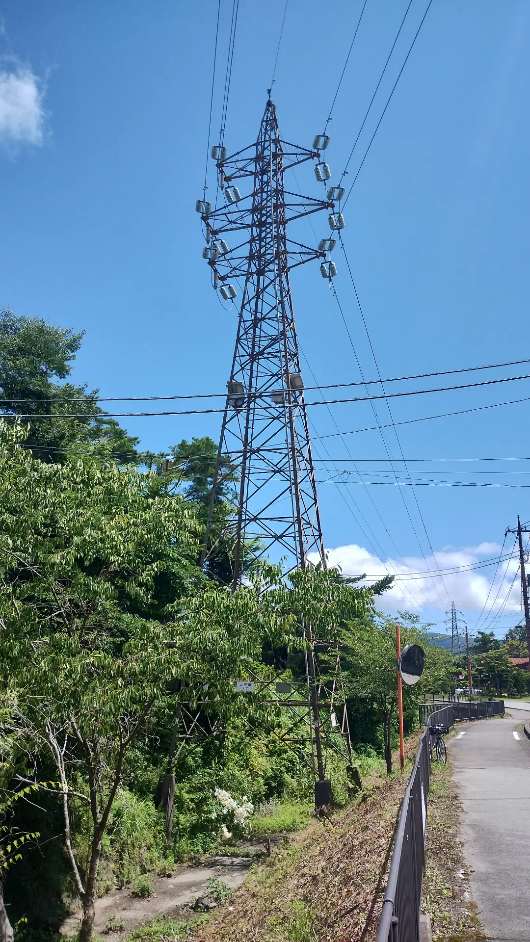 送電線鉄塔