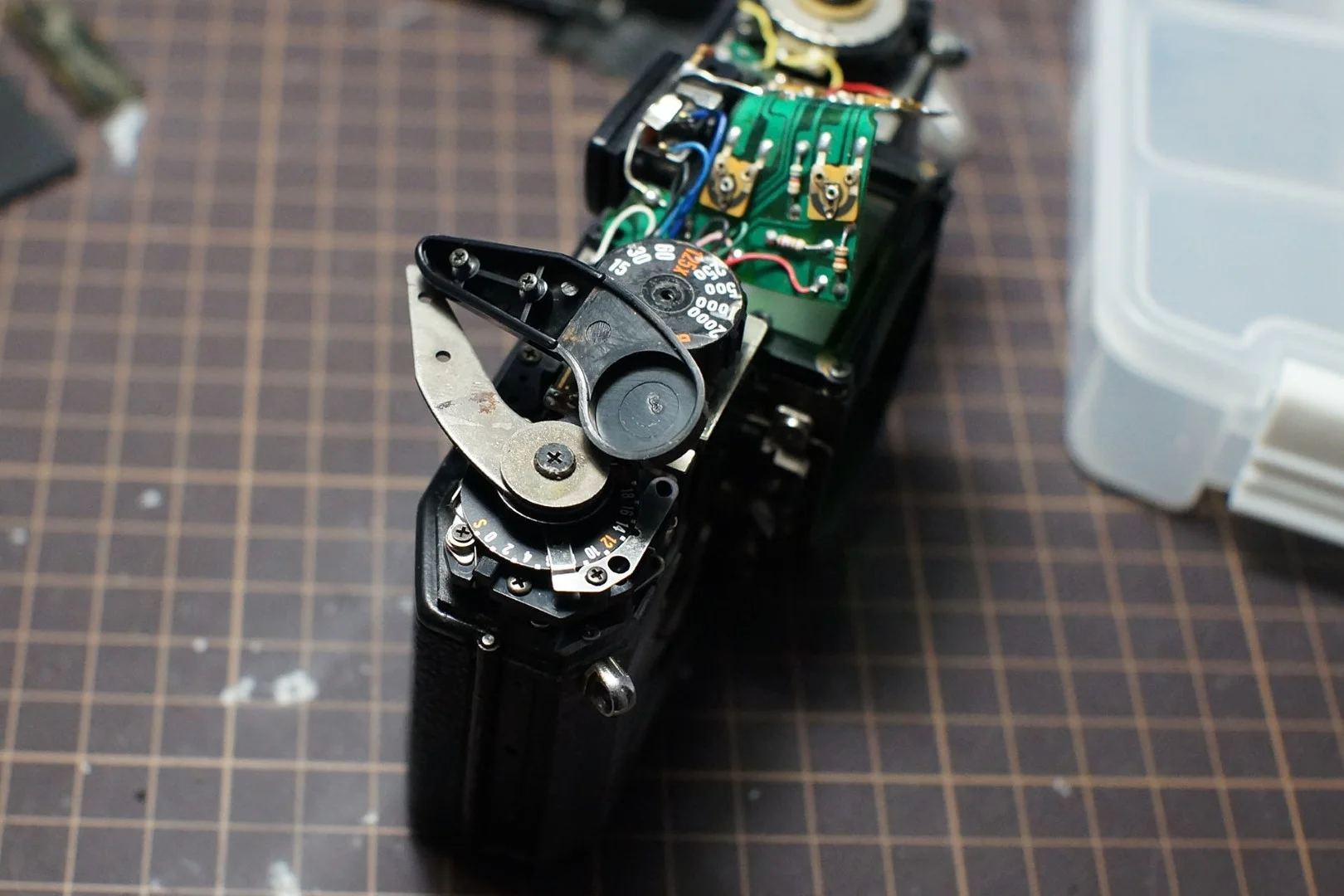 巻き上げレバーの分解