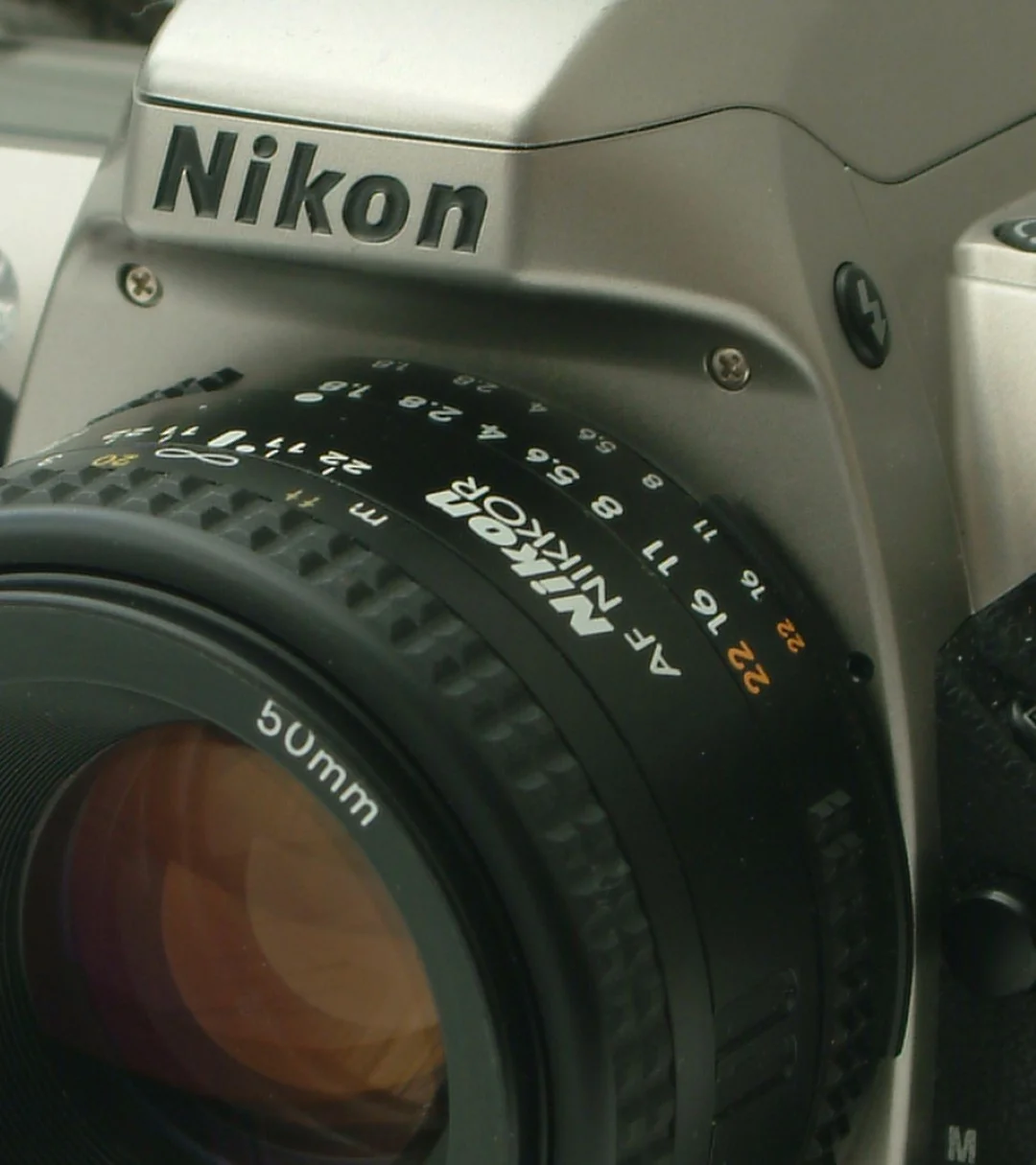 FinePix S2 Pro 1212万画素相当で撮影した画像から中央部を切り抜き