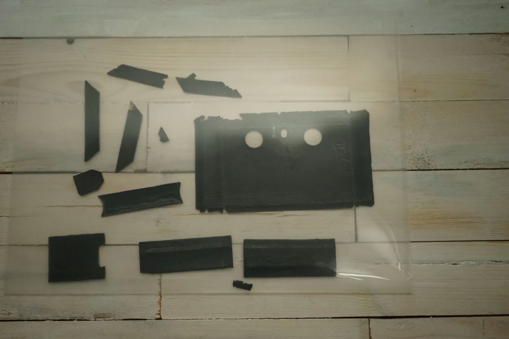 オリジナルの貼り革