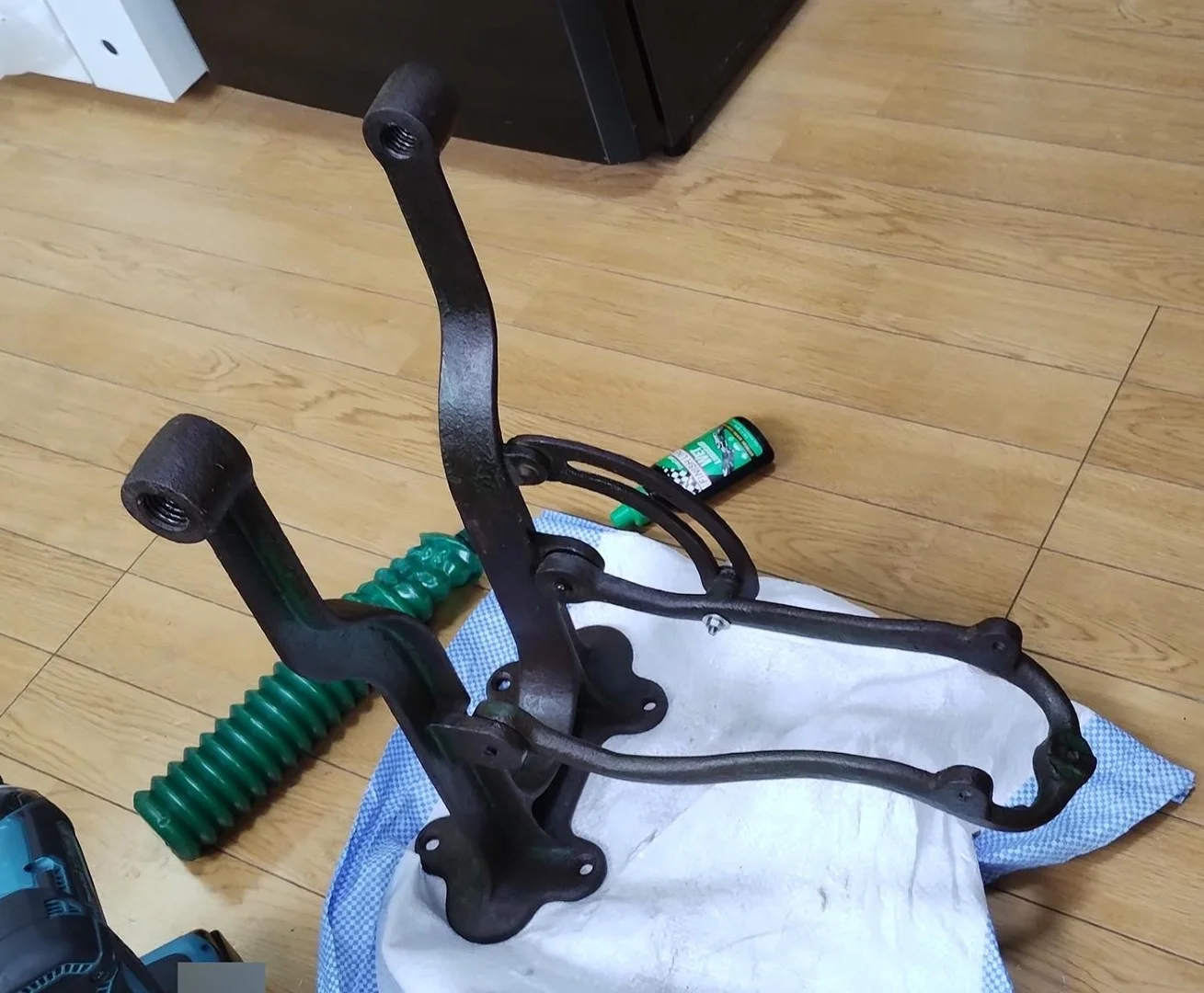 振れ取り台を修復