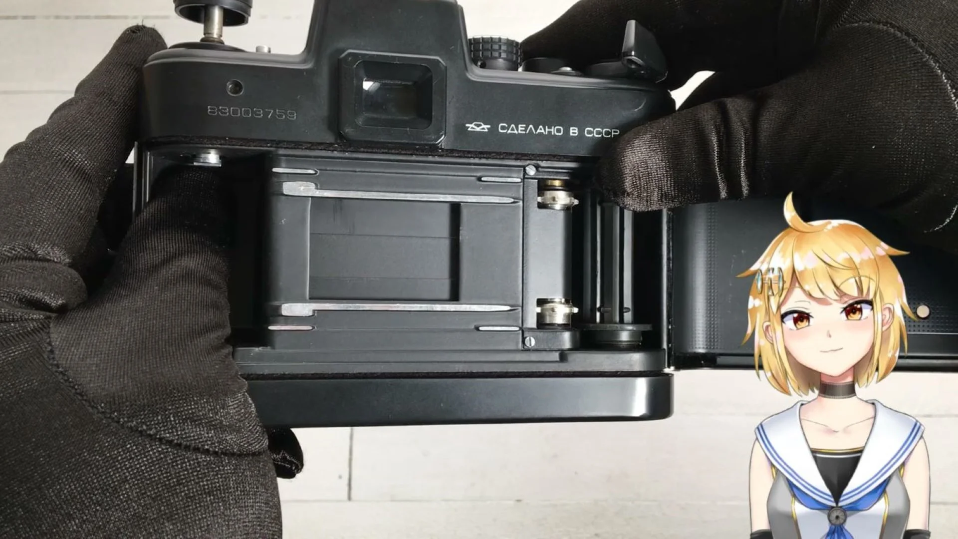 縦走りのメタルフォーカルプレーンシャッター