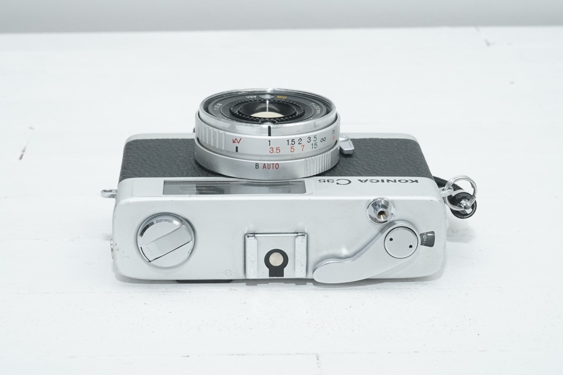 カメラ フィルムカメラ 1点モノ フィルムカメラ」コニカ C35 FD 本革 リメイク ブルーグリーン 
